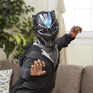 Marvel Avengers' Black Panther Vibranium Power FX LED Light Up Mask Hasbro WORKS
